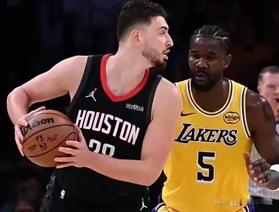 申京拉胯！4月19，火箭98:107输湖人，谈5件事:
 
一、核心申京彻底拉胯