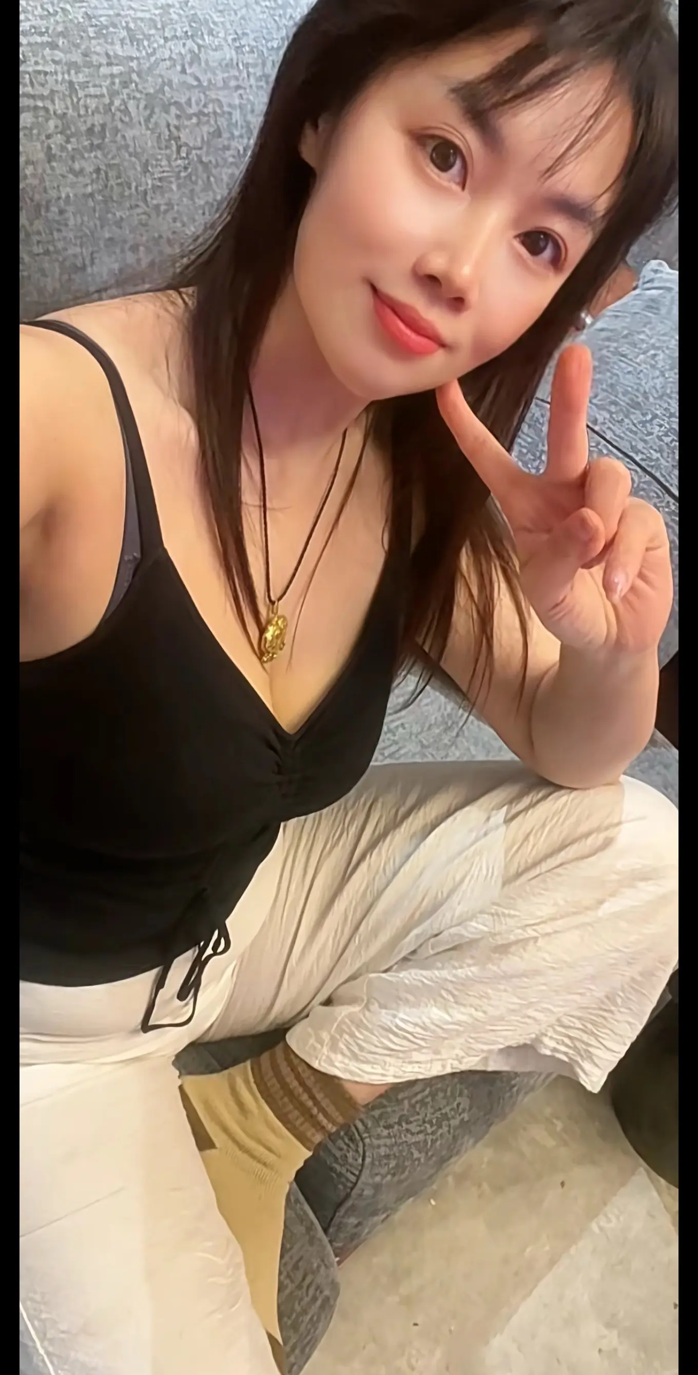 任何事和人，时间终会给我们答案，在细水长流的日子里，不说永远，只说珍惜