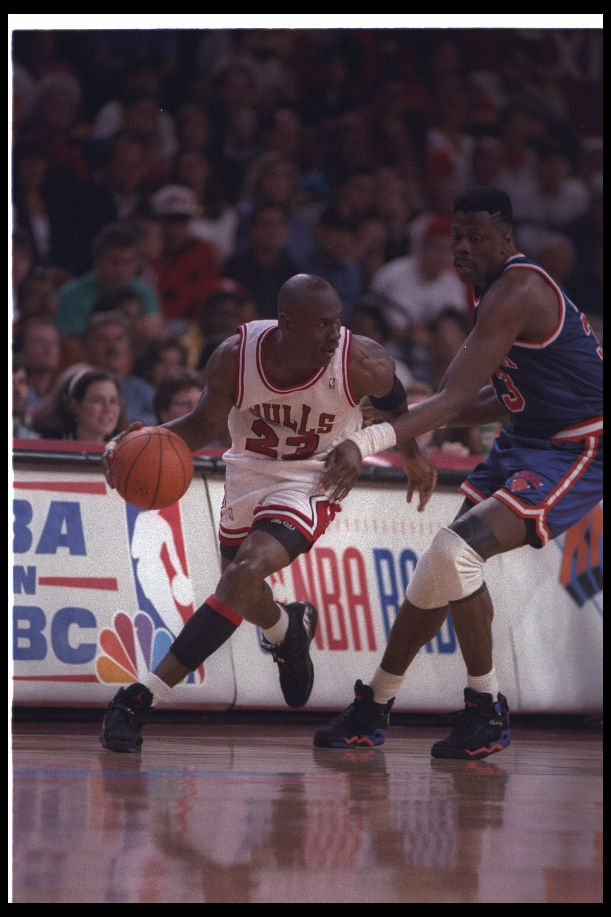 Mcihael Jordan & Patrick Ewing  右 