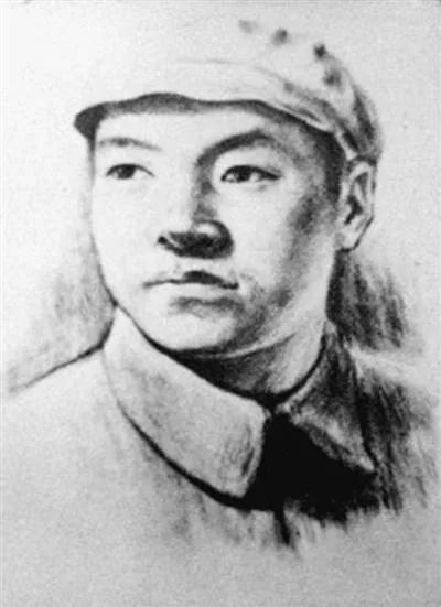 1951年，一志愿军战士的右臂被炮弹炸断，他当场晕厥，醒来后，战士听到美军正在打