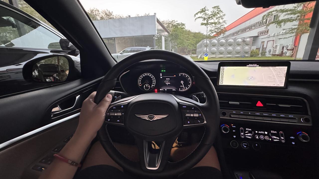 既然提前加满油，那就别不舍得开了
油价调整政策，已经扛住了一半的涨价幅度
虽然目