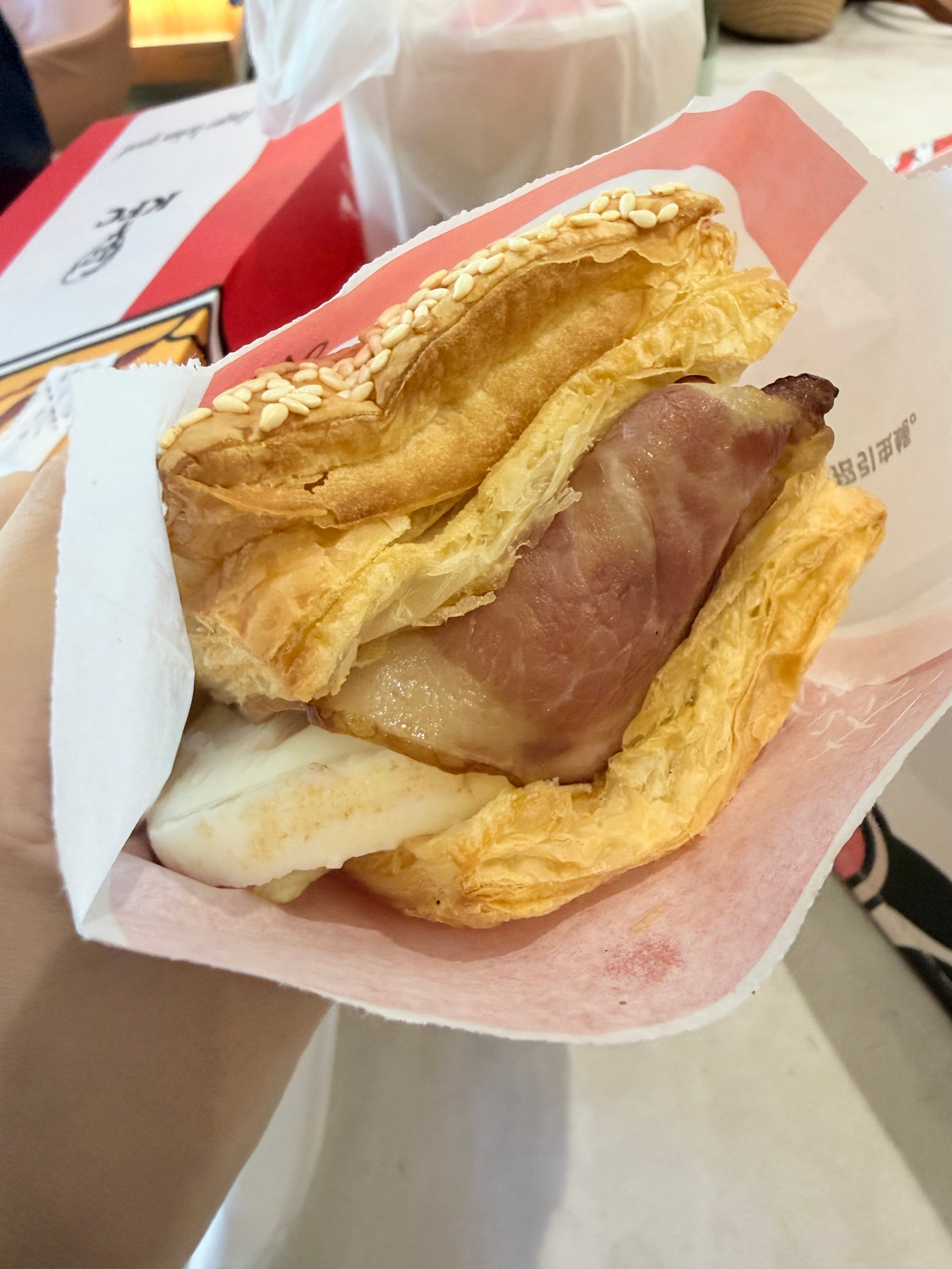 早安！今天早早便起了床，以便好早点开始想你 Hªᵖᵖᵞ☺ꔛ 