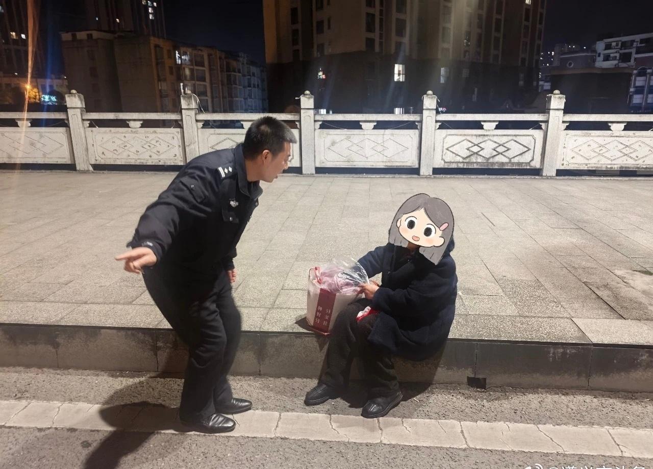 【有“警”无险 走失老人平安归家】“警察同志，我母亲不见了！”某日深夜，正安县公