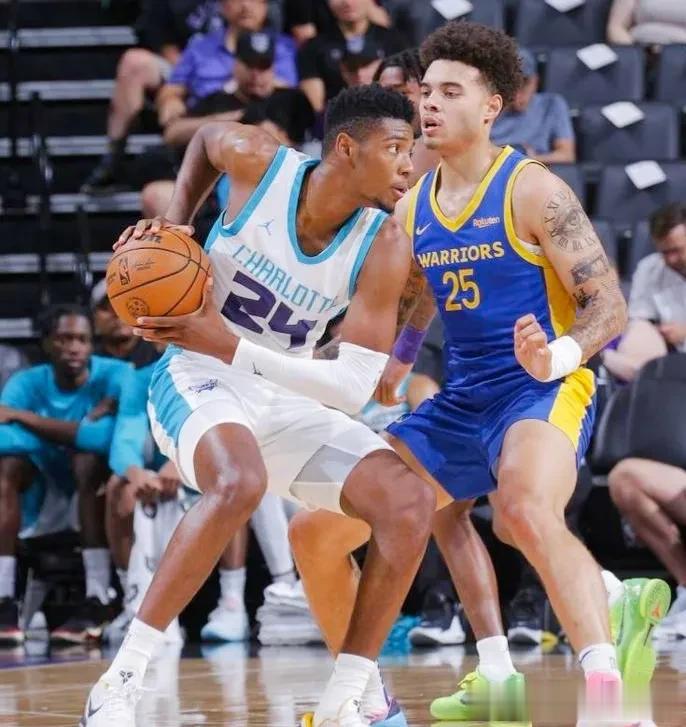  
北京时间7月14日NBA黄蜂队官方宣布:2023届新秀榜眼郎布兰登.米勒将不