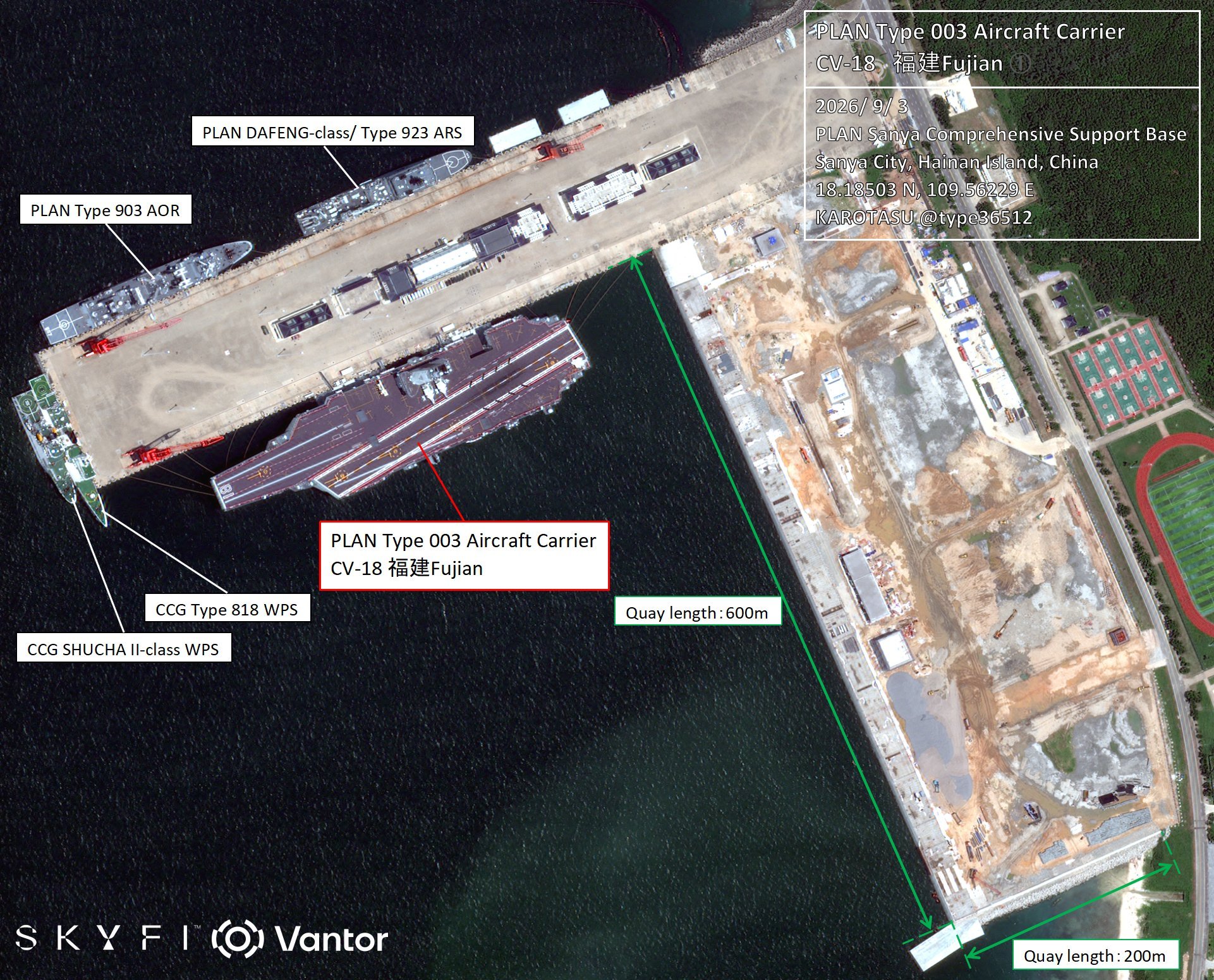 南方某航母保障基地卫星图 [并不简单]停着福建舰与五艘军舰，旁边的岸线还在建设，