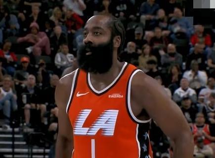 快船已经6连败，更可怕的是，这只是开始，因为哈登眼里已经没有光了。

谁曾想到，