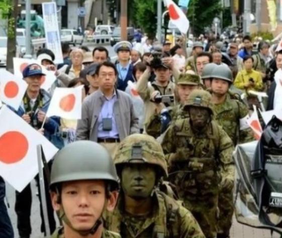 一位在华日本 人曾表示，虽然看上去中日差距悬殊，但日本依旧敢“叫嚣”中国，其原因