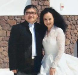 1987年，歌手刘欢对湖南台主持人卢璐一见钟情，认识仅9天便求婚成功。1988年