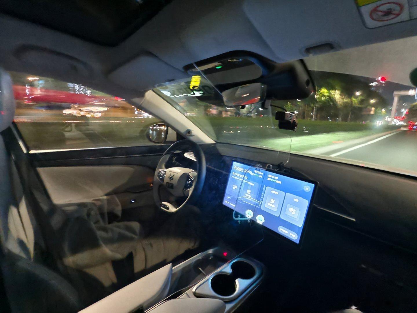 广货行天下深圳最硬核 无人车都坐上了，这硬核科技还不得是深圳！ 真的安全 还便宜