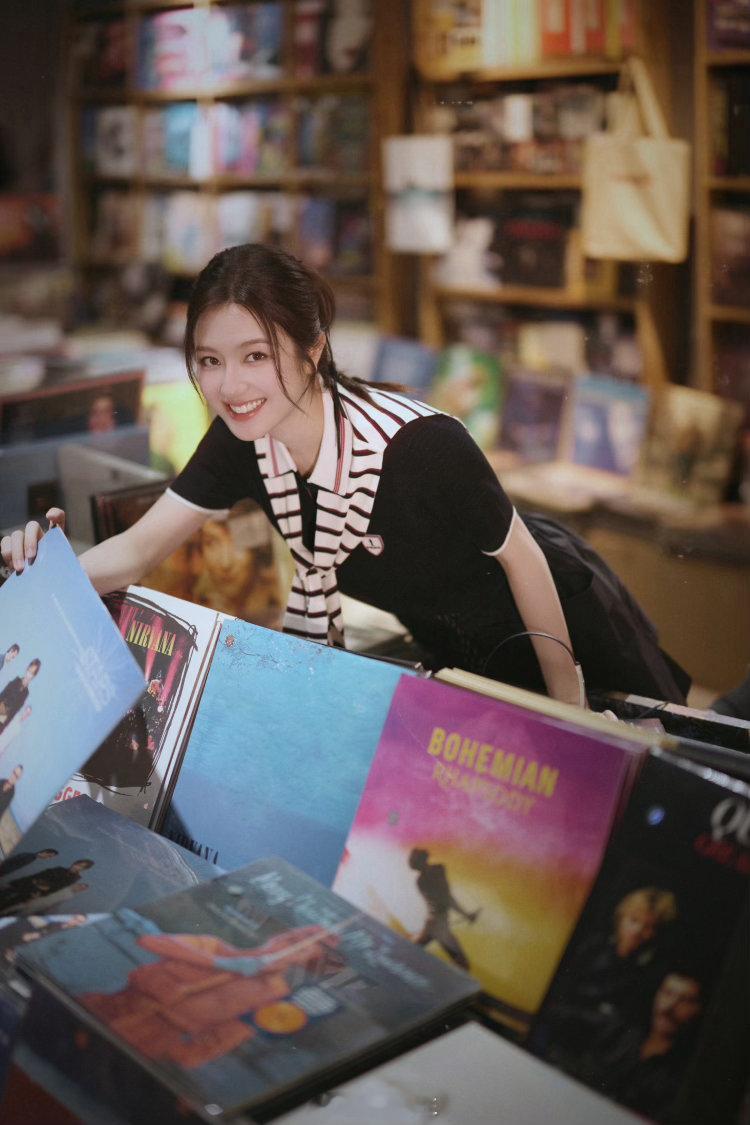 李兰迪 