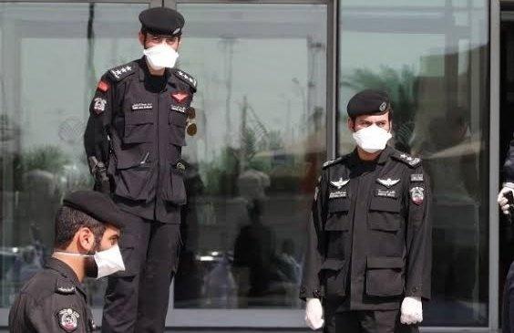飞扬军事 卡塔尔消息人士称，在以色列袭击卡塔尔后，卡塔尔情报部门今天凌晨在多哈逮