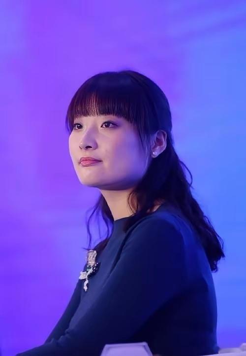 宗馥莉的事，现在已经无关嫡出庶出，是她和别人签好合同，现在又反悔，这有违基本的诚