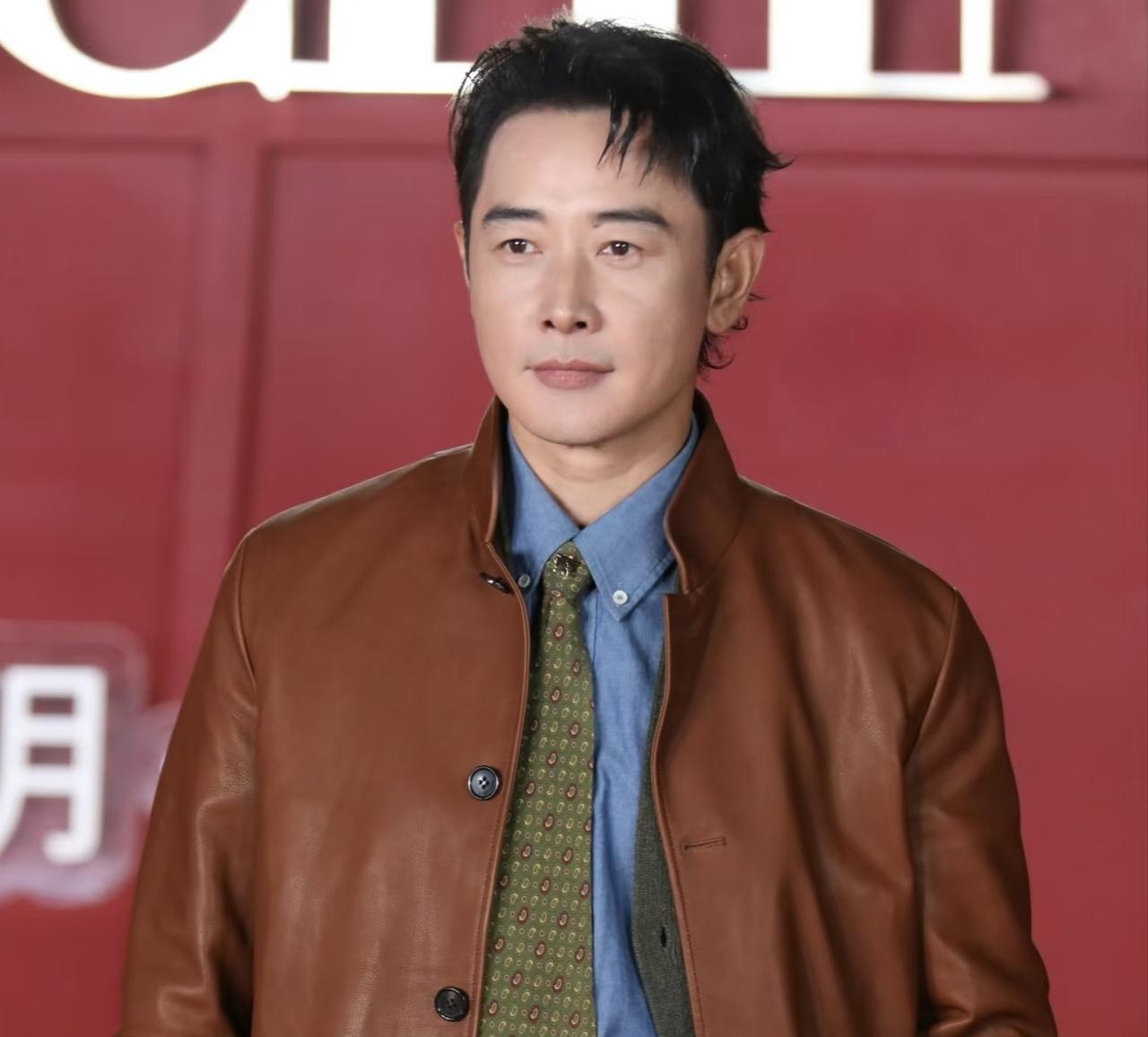 罗晋变老了，我忍了，
罗晋变壮了，我也忍了，
但是我实在是忍不了，这个44岁的男