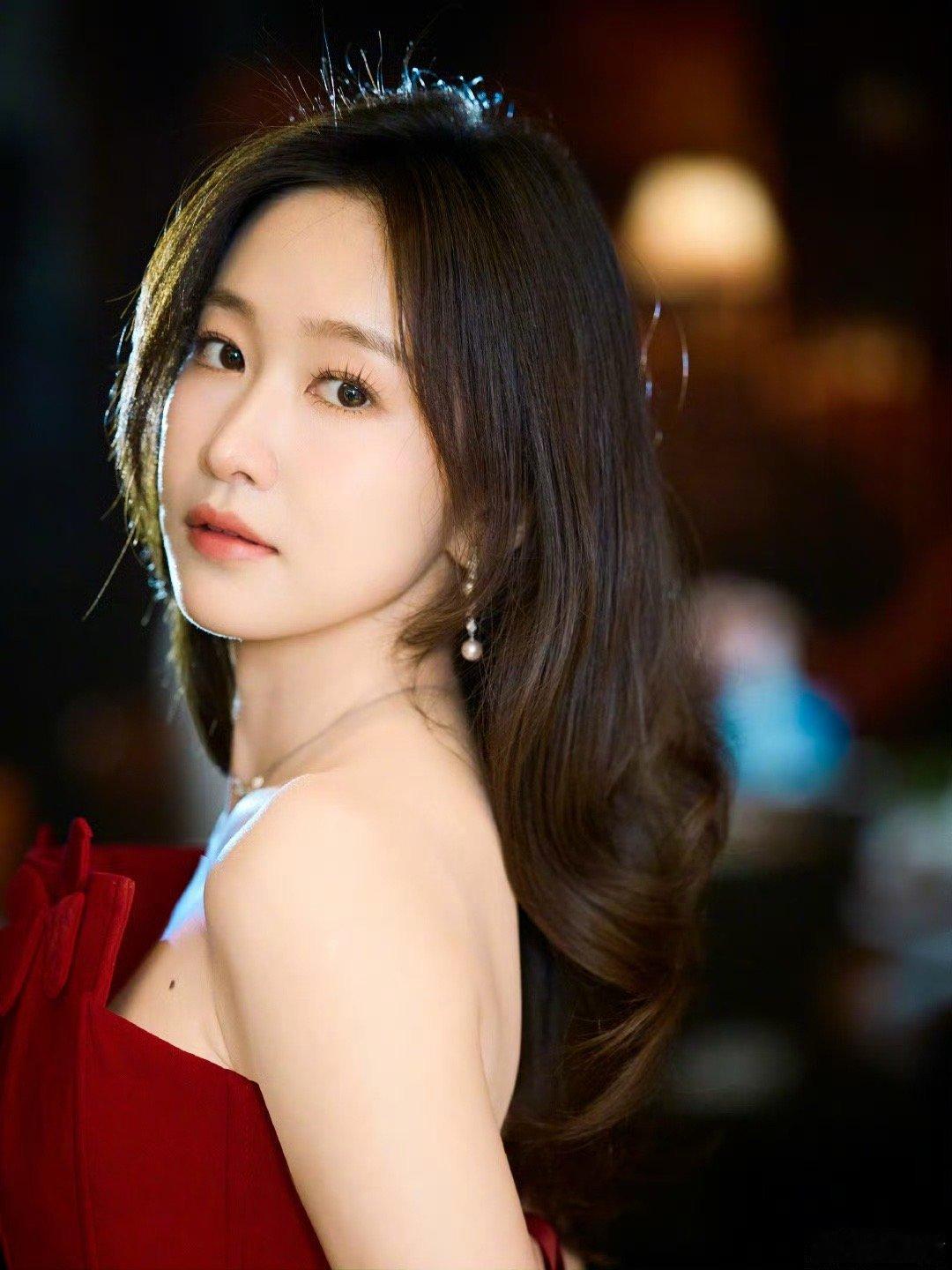 刘美含兰香如故特邀出演刘美含兰香如故特邀出演[打call]刘美含特邀出演 ​ ​