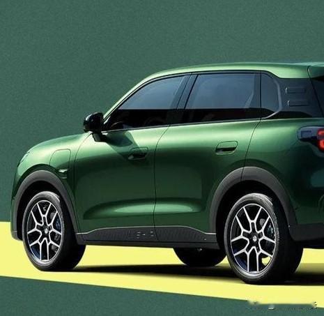 在新年里我们走亲访友串个门，有台好开又灵活的车，而且停车一把入库。

马年就得有