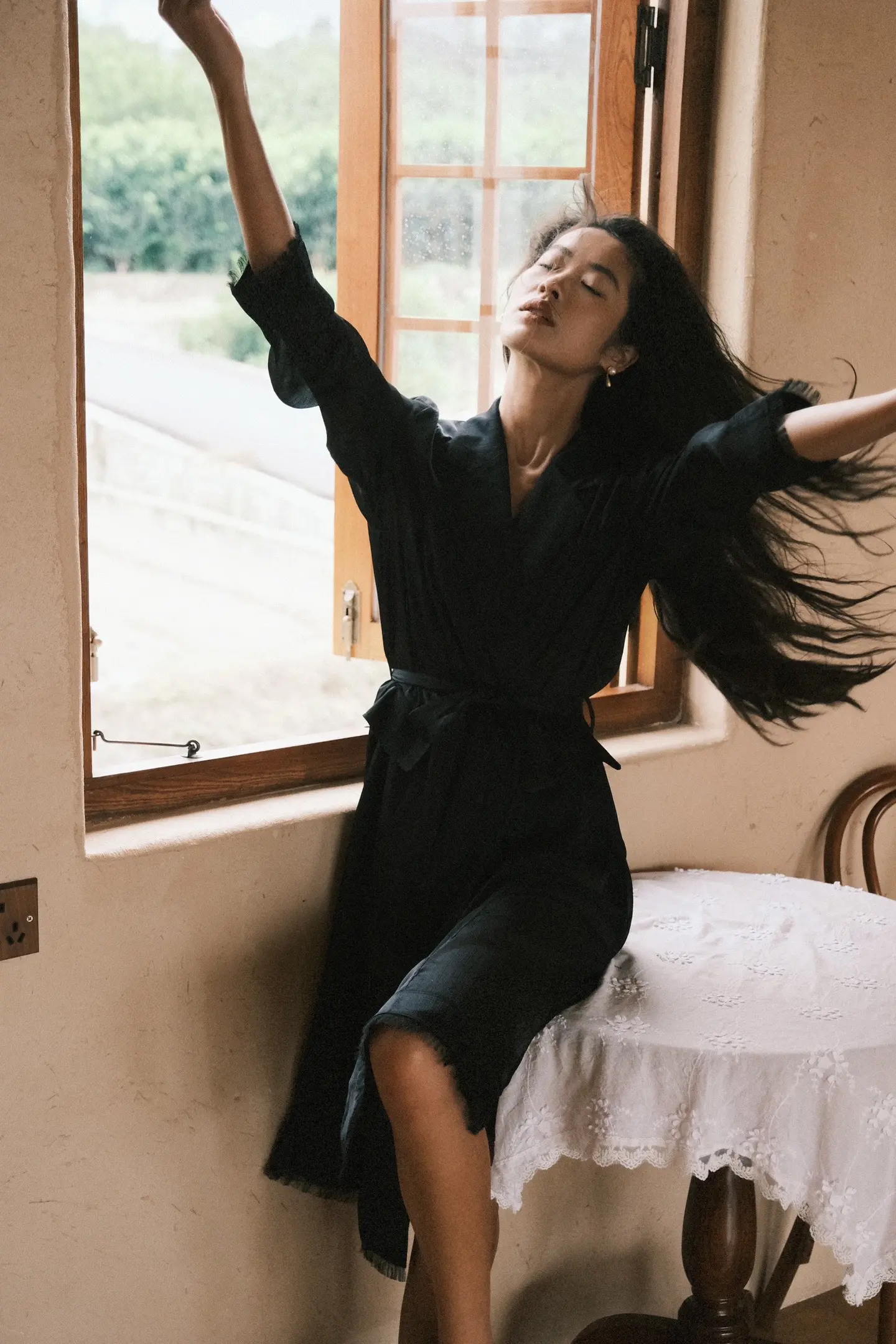 更独立更松弛更坦荡更自由。