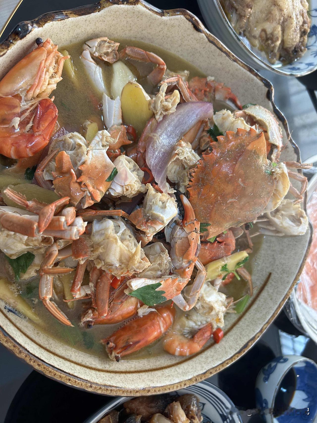 有钱没钱，回家过年！这是我对女儿的要求！
临近过年，女儿工作很忙！从顺德开车回长