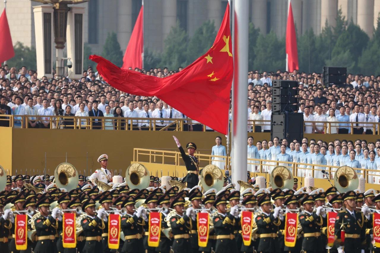 感受到这份中国力量，深感和平来之不易。加油，中国！九三盛大阅兵 ​​​