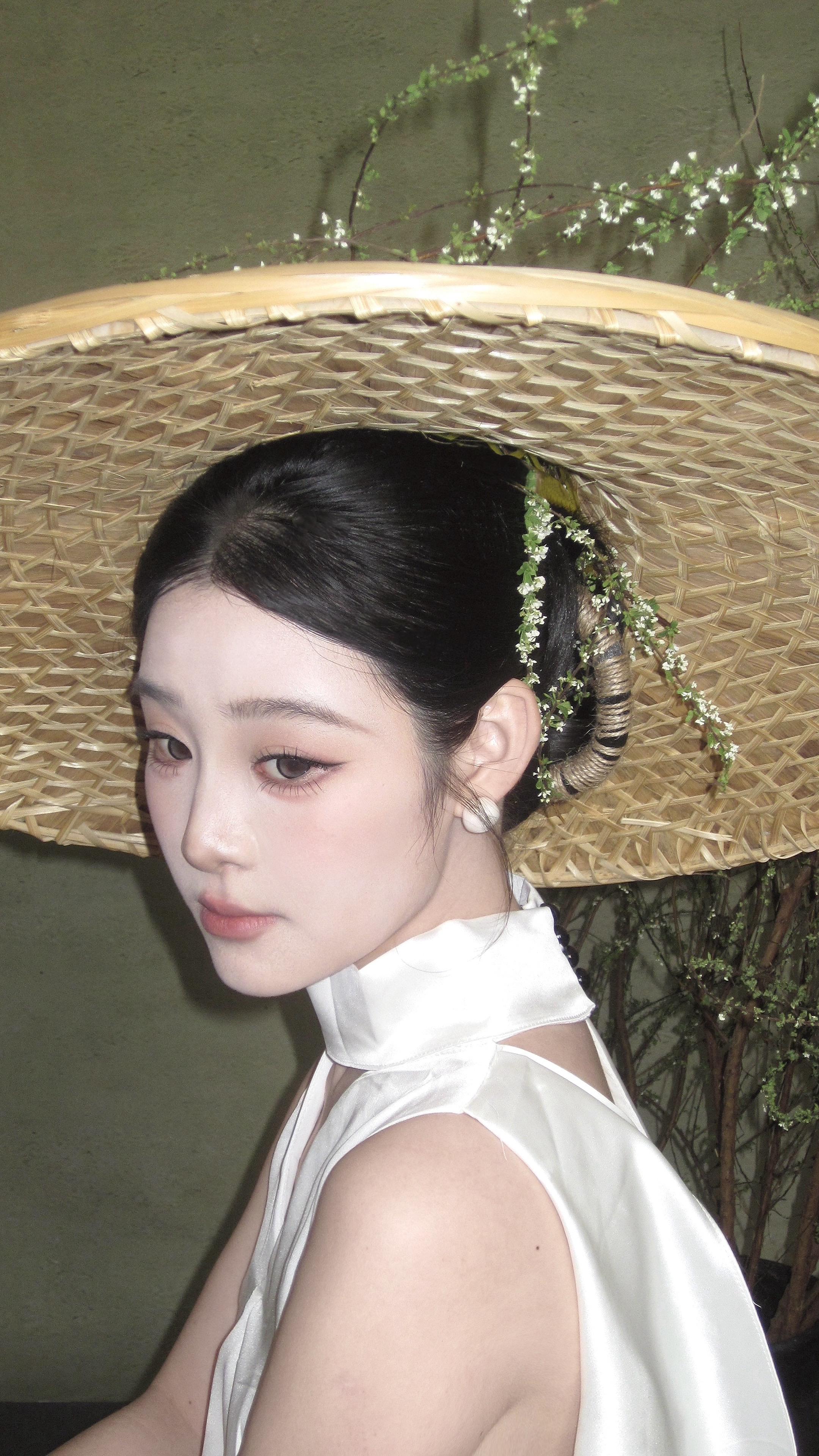 新中式 妆造 新中式发型 国风合伙人