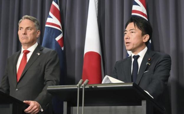 日本防卫大臣跑到澳洲签大单，今后十年可在澳本土试射高超音速导弹
日本防卫大臣小泉