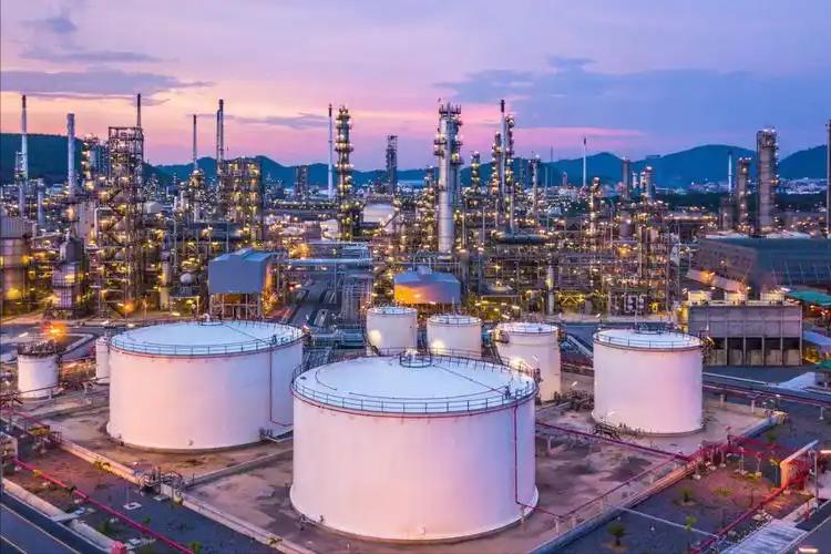 沙特的王爷们也有难了！沙特石油设施接连遇袭，七重护甲还能保多久？

沙特这两天可