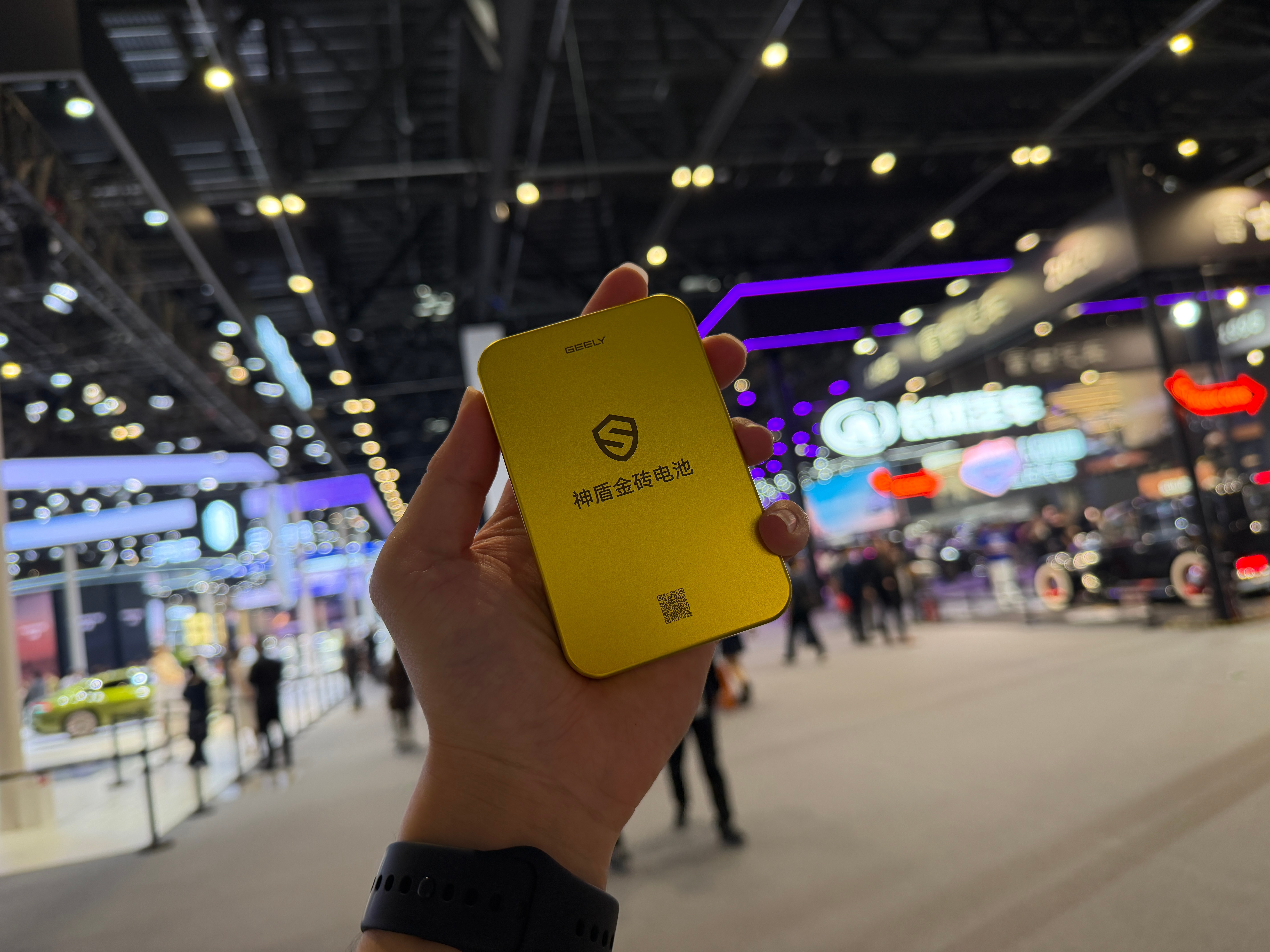 说实话媒体日这两天礼物实在是太多了！如果不是要拍视频，北京车展真是能礼物拿到手软