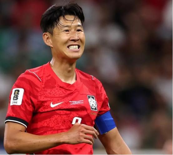 韩国足协恐怕要向国际足联投诉了！
 
不是因为他们短短2天被5个小组第三超越，晋