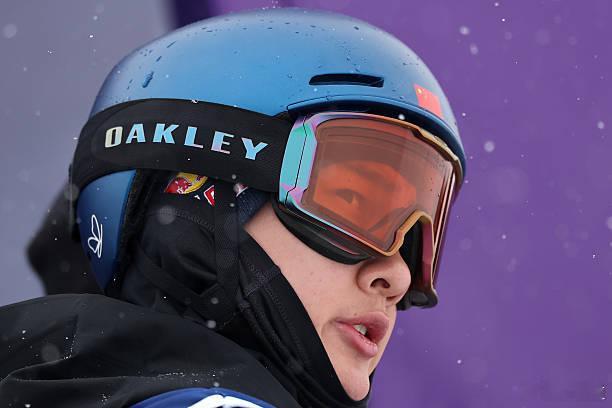 苏翊鸣坡障技巧决赛米兰冬奥会苏翊鸣已经确保登上领奖台了，个人奥运第4块奖牌到手，