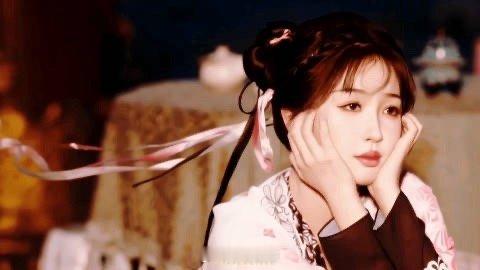 #凌妙妙 永夜星河减速带#在这片星河中，有一条神奇的减速带哦！那就是凌妙妙了，她