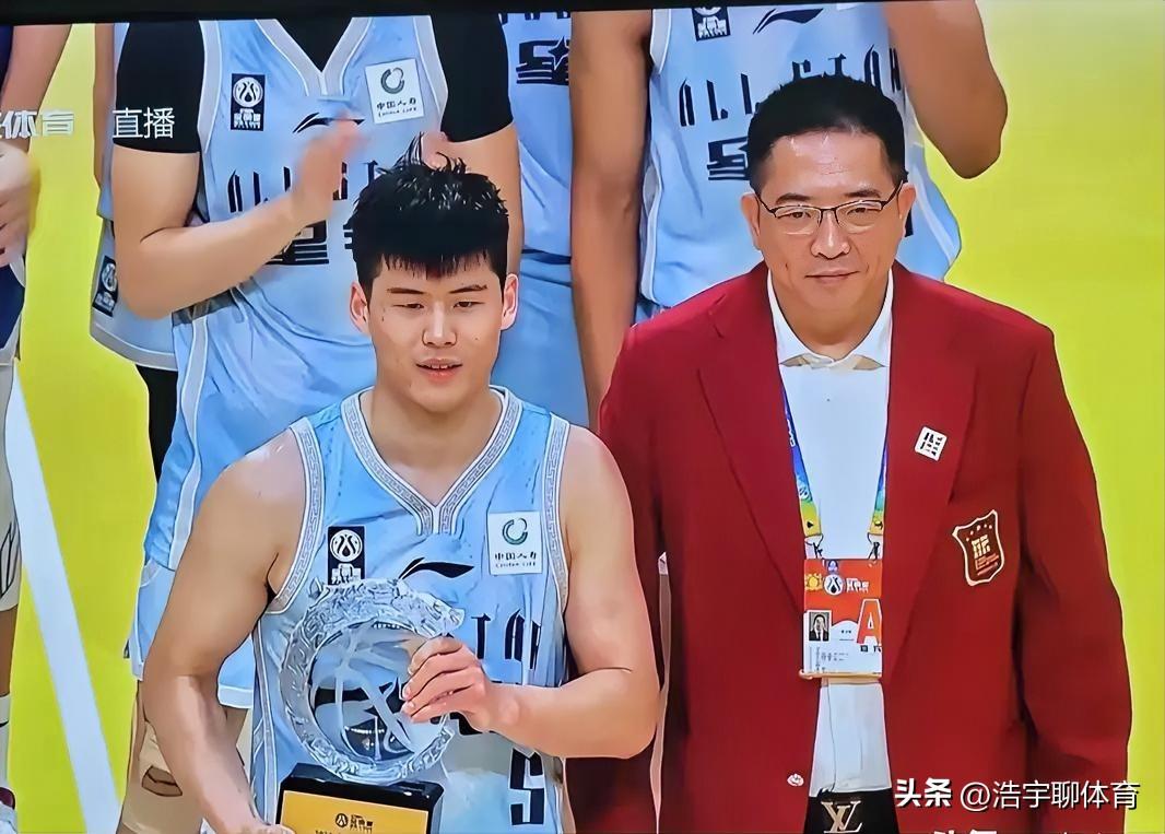 为什么说全明星赛陈家政的mvp，比杰师傅的mvp，胡明轩的三分王更有含金量，原因