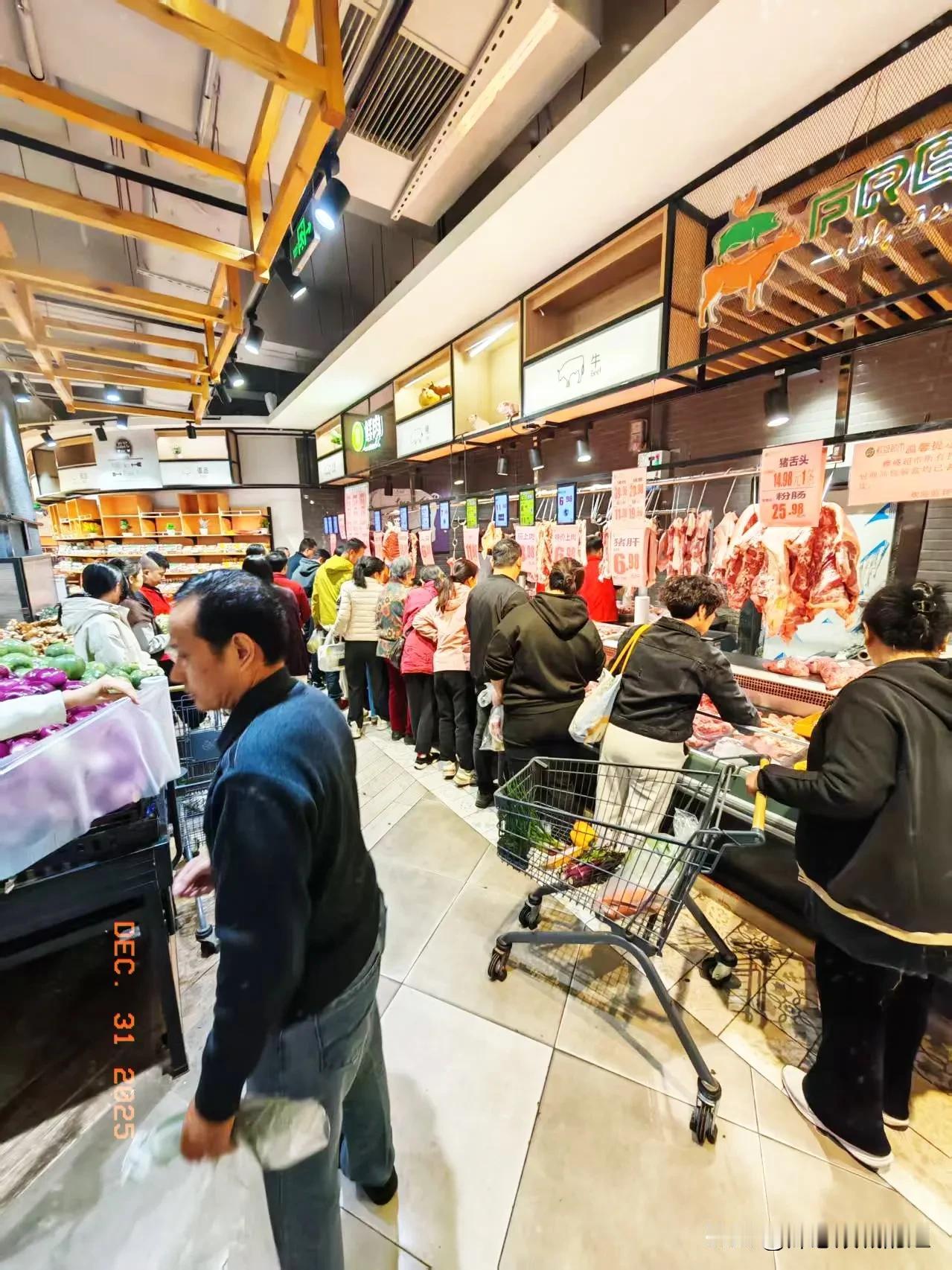 2025年总结一下吧，收入为0。
2025年最后一天了，总结我的这一年，就是没有