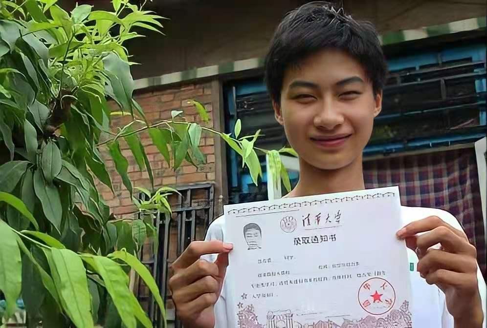 美国关税打压之时，中国又出现了位厉害人物！他就是当年被清华校长亲自上门拜访，如今