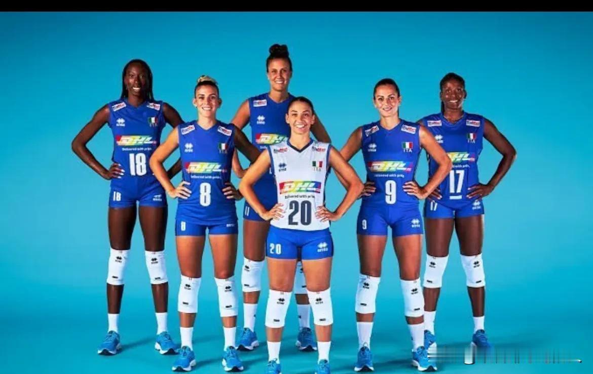 #世界女排2024VNL# 
意大利女排2024年VNL的30人大名单
主攻（9