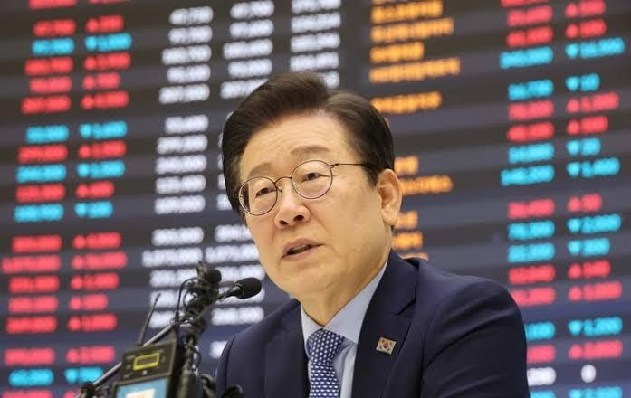 韩国散户最近很愤怒，几个月前，他们还在期待“KOSPI 5000”的时代到来。