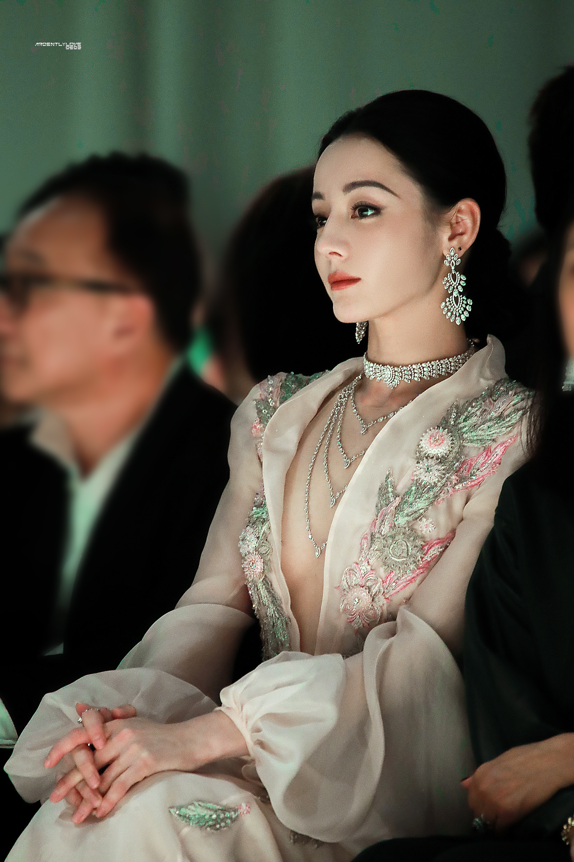 珠光宝气🤍🩶迪丽热巴立白全球品牌代言人|迪丽热巴时尚先生创刊30周年封面88