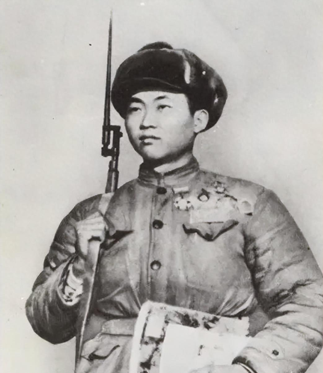 1952年朝鲜战场，美军至今百思不得其解：一个入伍刚一年多的新兵，独自守阵地竟一