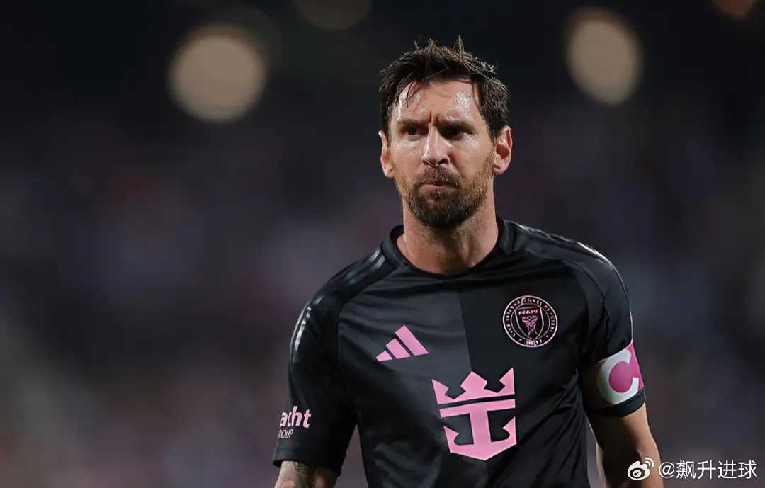 梅西 ：我这辈子只想着足球！我脑海里唯一想做的事情是踢球！1月14日。梅西近日参