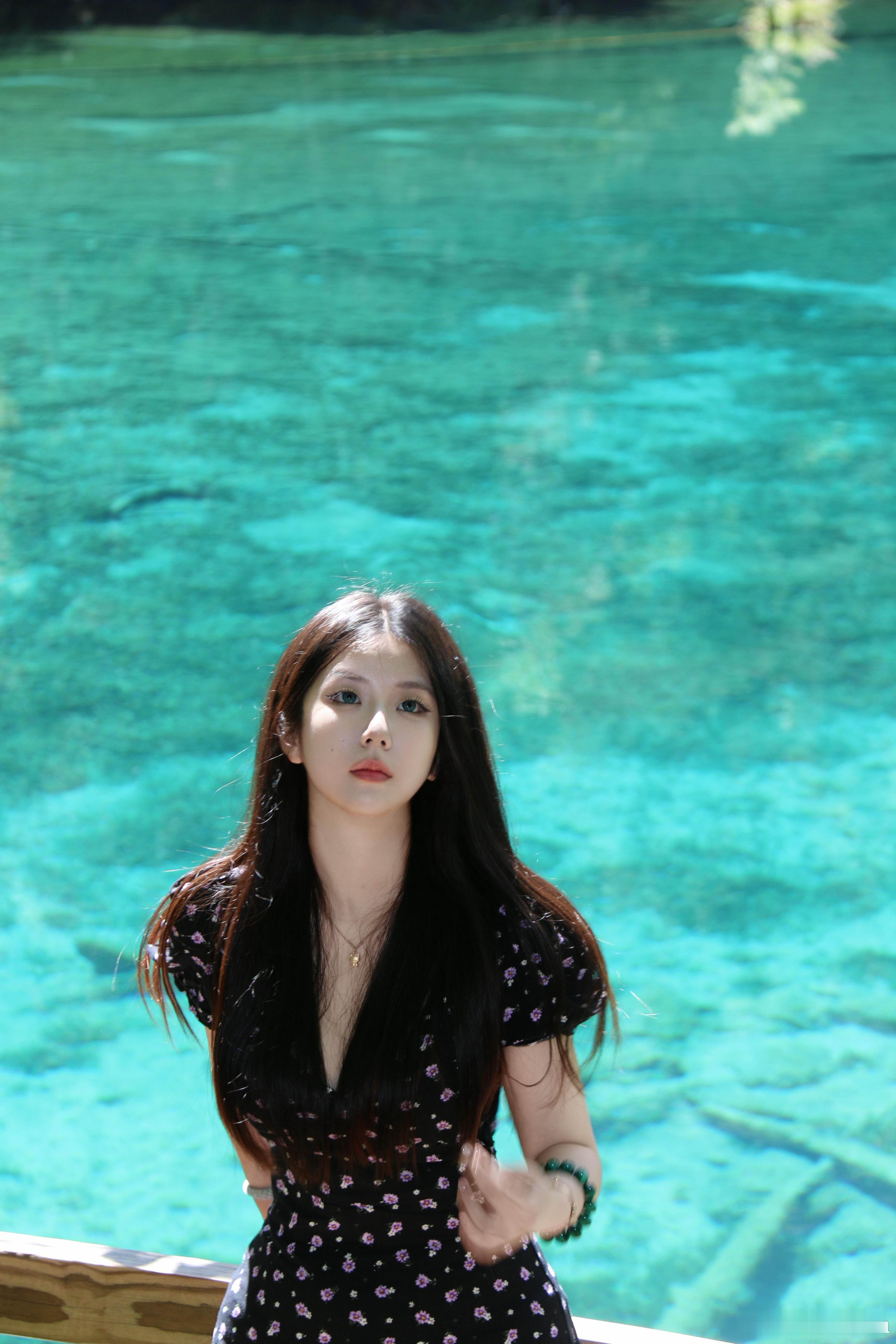 来看水了  ​​​