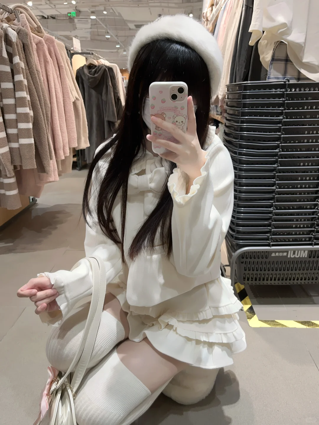 纯白♡ ^>⸝⸝⸝⸝<^੭ﾞ❆