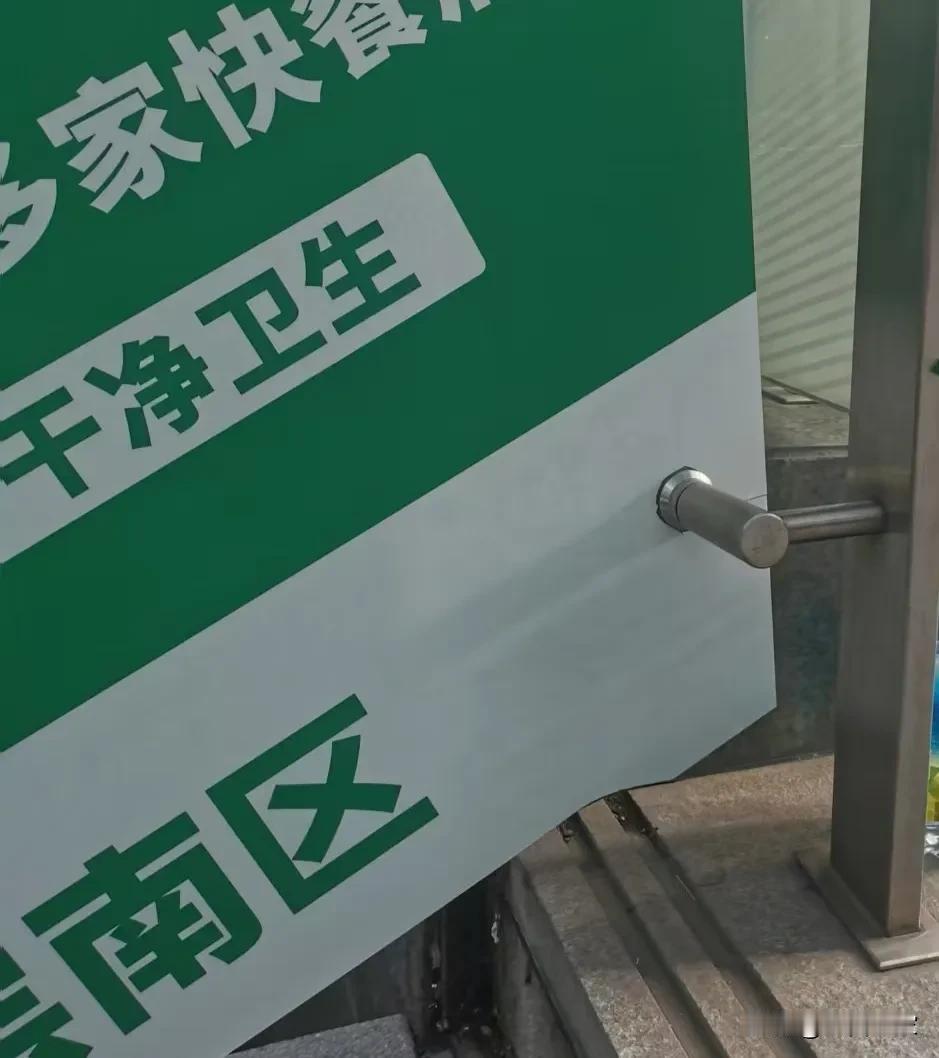 第1次觉得一个男人真的很难！做一个爸爸真的不容易。

明明可以活得轻松，可有了家