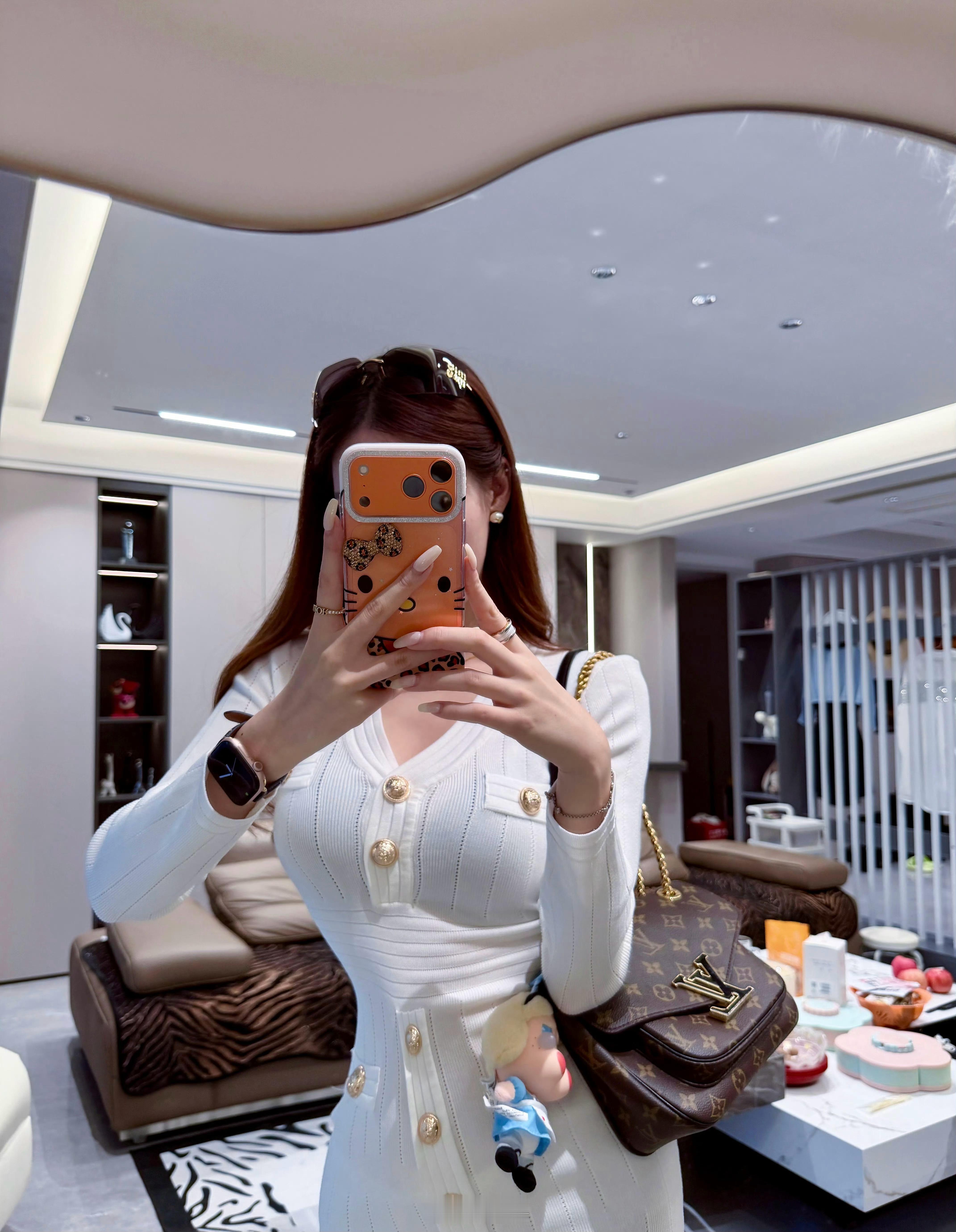要是橙色能褪变成粉色，岂不是更好看？苹果彻查iPhone17Pro褪色 ​​​