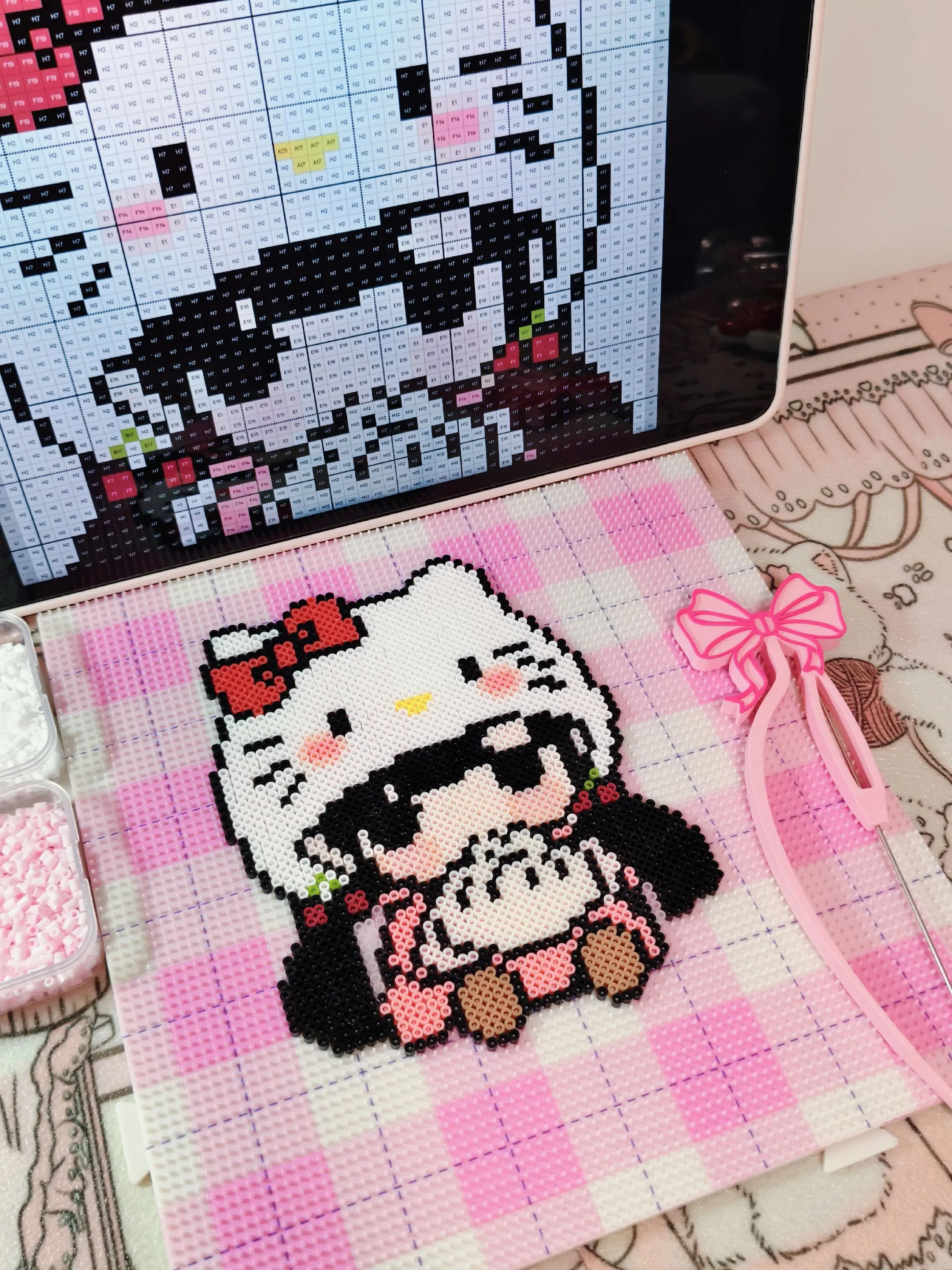 拼豆hellokitty 古早萌妹 萌拼豆日常