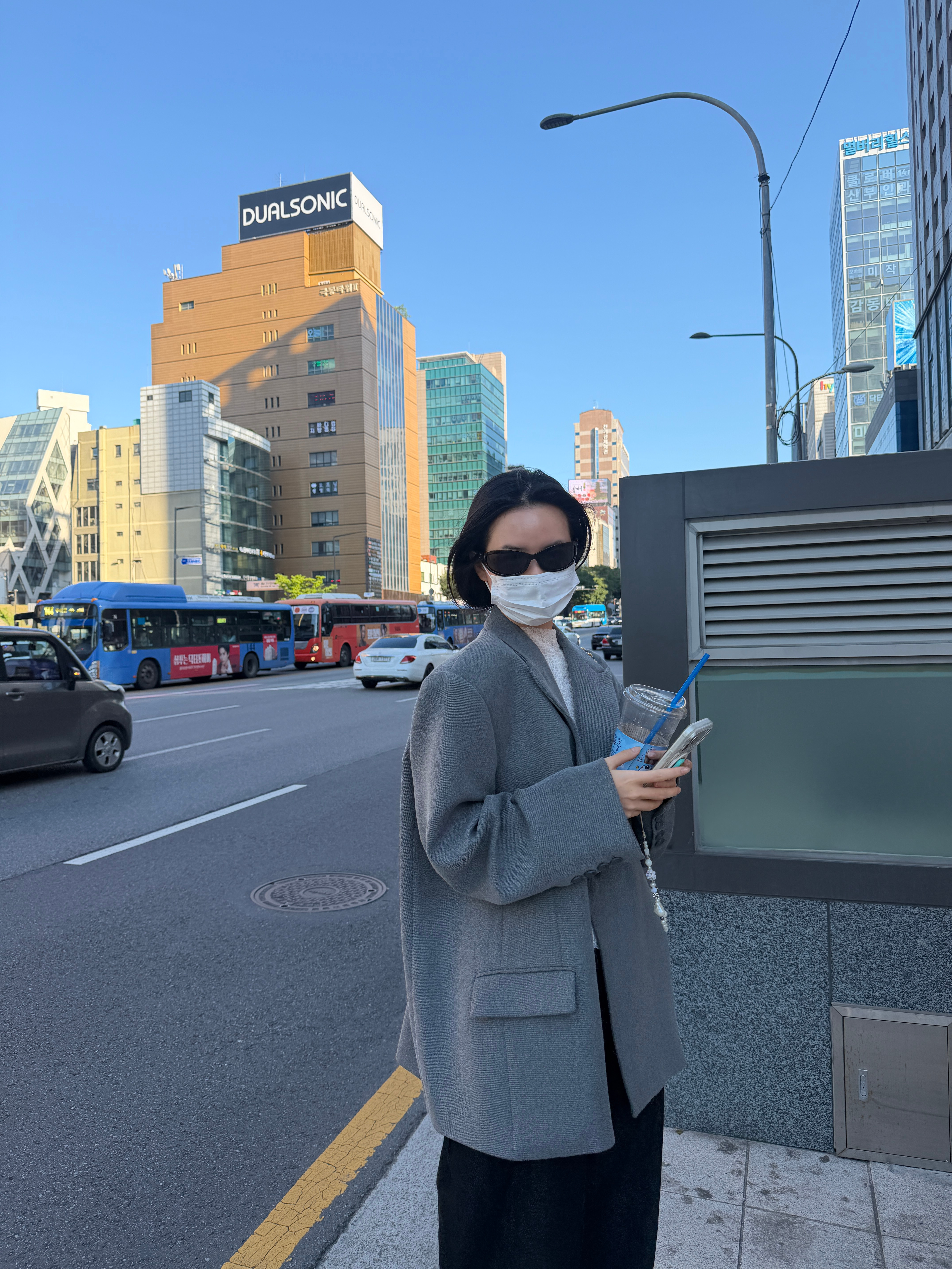 哈哈哈哈哈哈哈哈哈哈我朋友今天又穿了我家衣服 