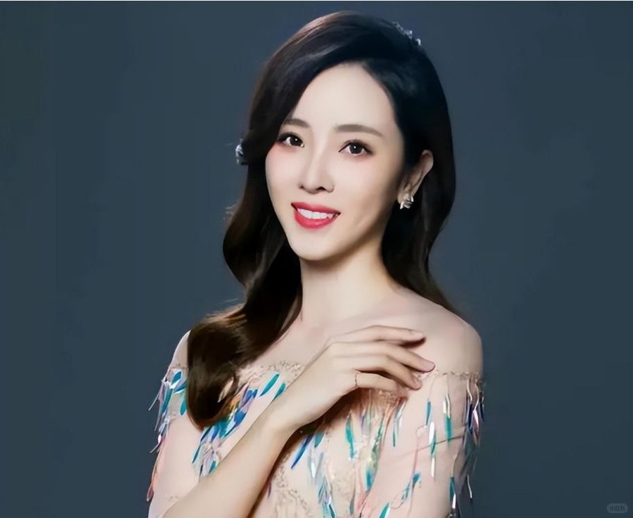 春晚已经过去半个月，依旧是观众谈论的焦点，除了表演嘉宾之外，最被观众热议的就是春...