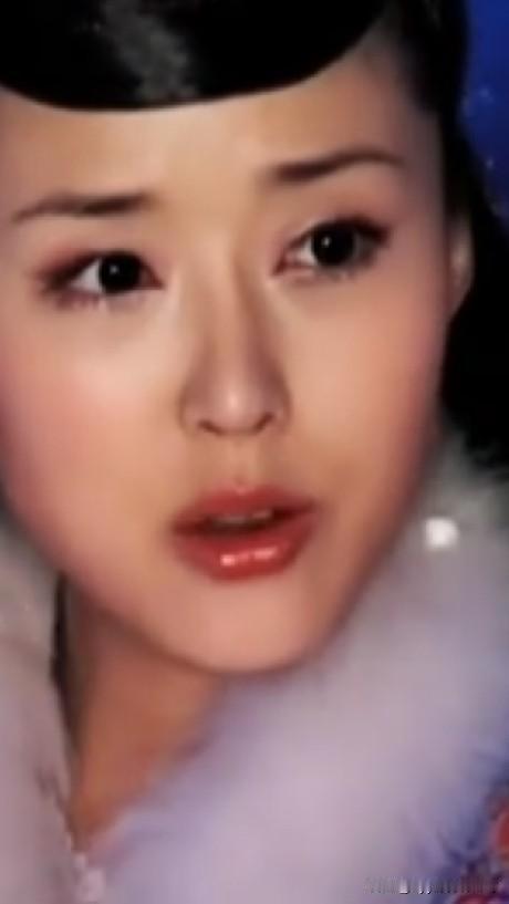 在小时候，一提“中秋节”我们这些小吃货，脑海里浮现的不是“月饼”，就是抱着小白兔