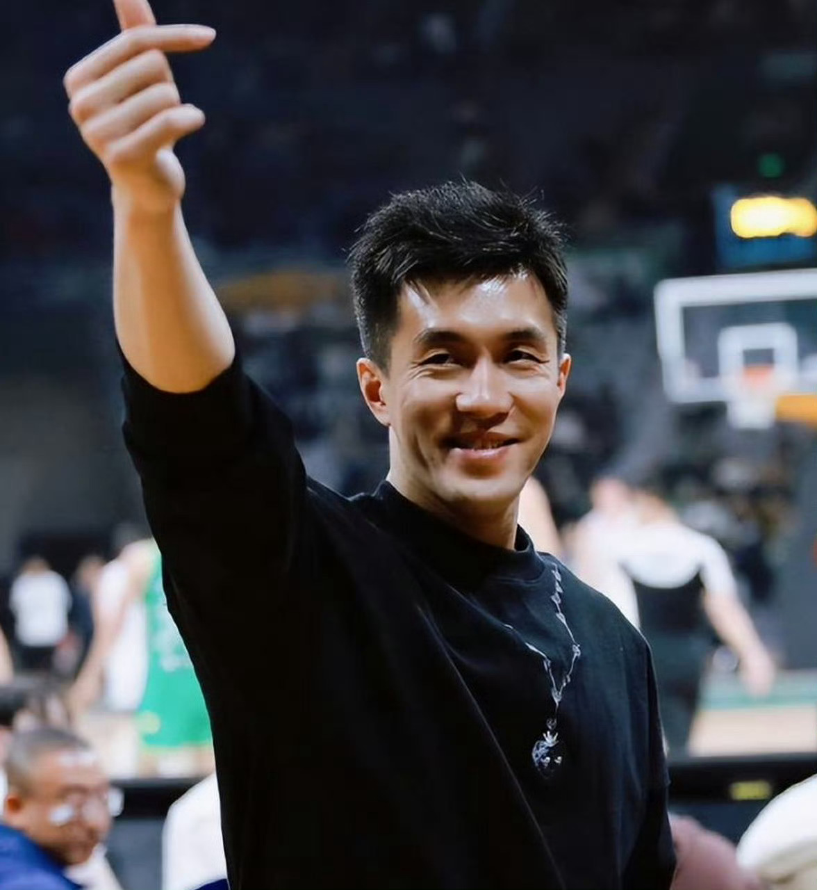 郭艾伦 艾伦加油！愿所有伤痛都化作成长的勋章，愿这次休养，只为更耀眼的归来。你为