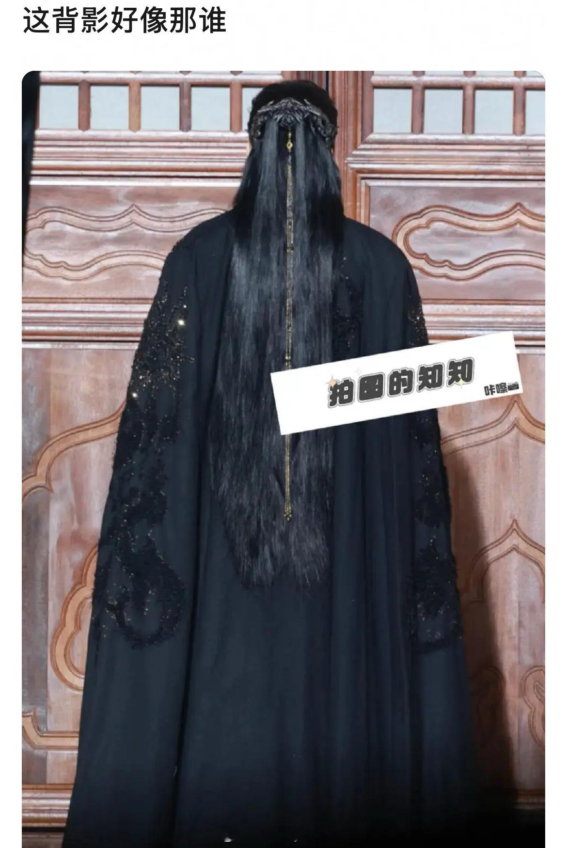 “这背影好像那谁”“复制人复制不了我的灵魂” 