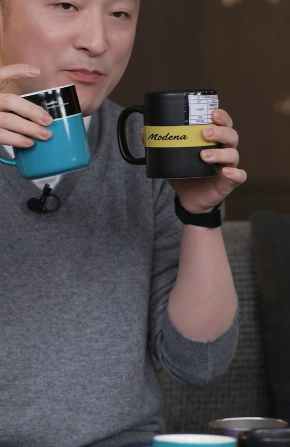 【雷军回应为杯子开15次会雷军讨论杯子至少16次会】雷军回应为杯子开15次会，表