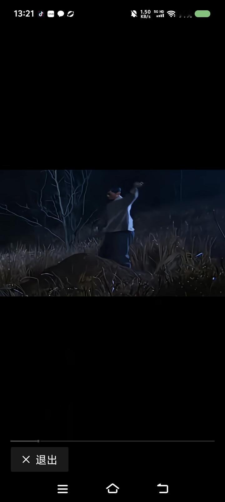 福贵为什么又火了？——
余华的《活着》有电影版、电视剧版。这几天，电视剧里一个镜