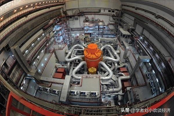 1公斤的铀，它能干什么？
如果让它彻底裂变，
迸发出的能量相当于950 兆瓦·日